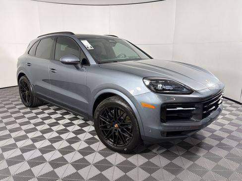 Used 2026 Porsche Cayenne AWD/4WD image 7