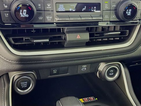 Used 2025 Toyota Grand Highlander Platinum image 22