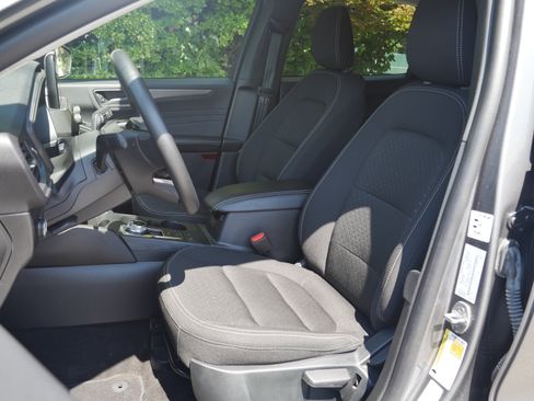 Certified 2025 Ford Escape Active AWD/4WD image 31