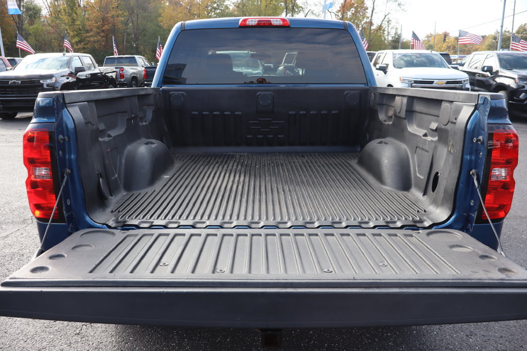 Used 2017 Chevrolet Silverado 1500 LT w/ All Star Edition AWD/4WD image 29