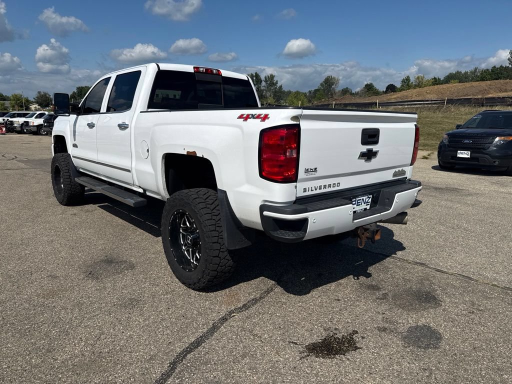 Used 2016 Chevrolet Silverado 2500 High Country w/ High Country Premium Package AWD/4WD image 5