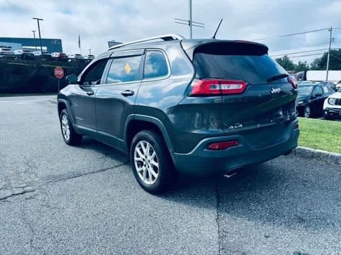 Used 2014 Jeep Cherokee Latitude w/ Cold Weather Group AWD/4WD image 6