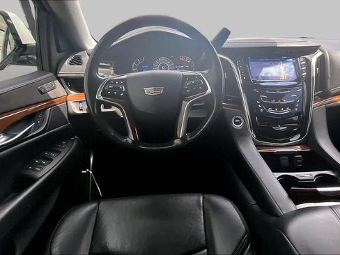 Used 2020 Cadillac Escalade Premium Luxury RWD image 6