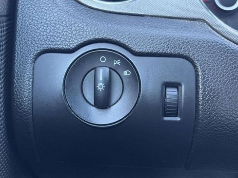 Used 2014 Ford Mustang Convertible image 32