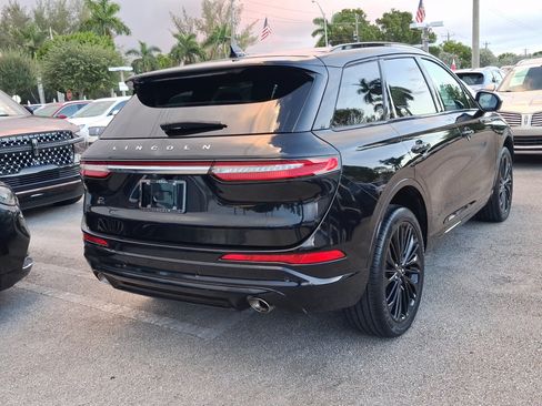 Certified 2023 Lincoln Corsair Reserve w/ Jet Appearance Package FWD image 3
