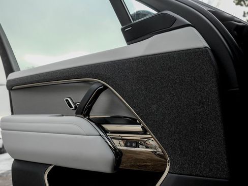 New 2026 Land Rover Range Rover Sport SE image 11