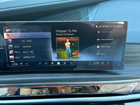 New 2026 BMW 750e xDrive image 31