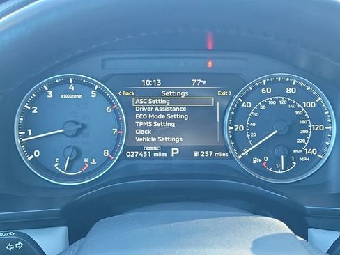 Used 2025 Mitsubishi Outlander SE image 28