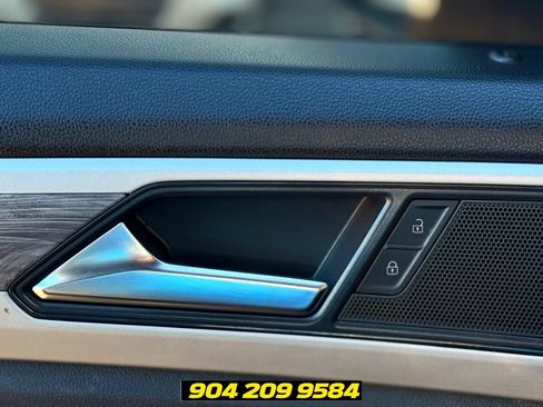 Used 2021 Volkswagen Atlas Cross Sport SE FWD image 16