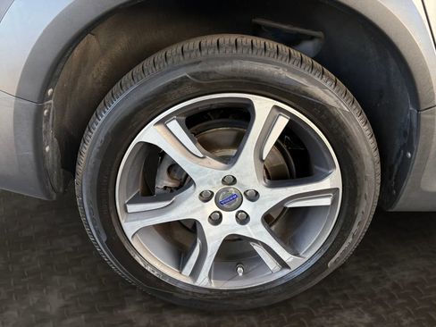 Used 2012 Volvo XC70 T6 image 39