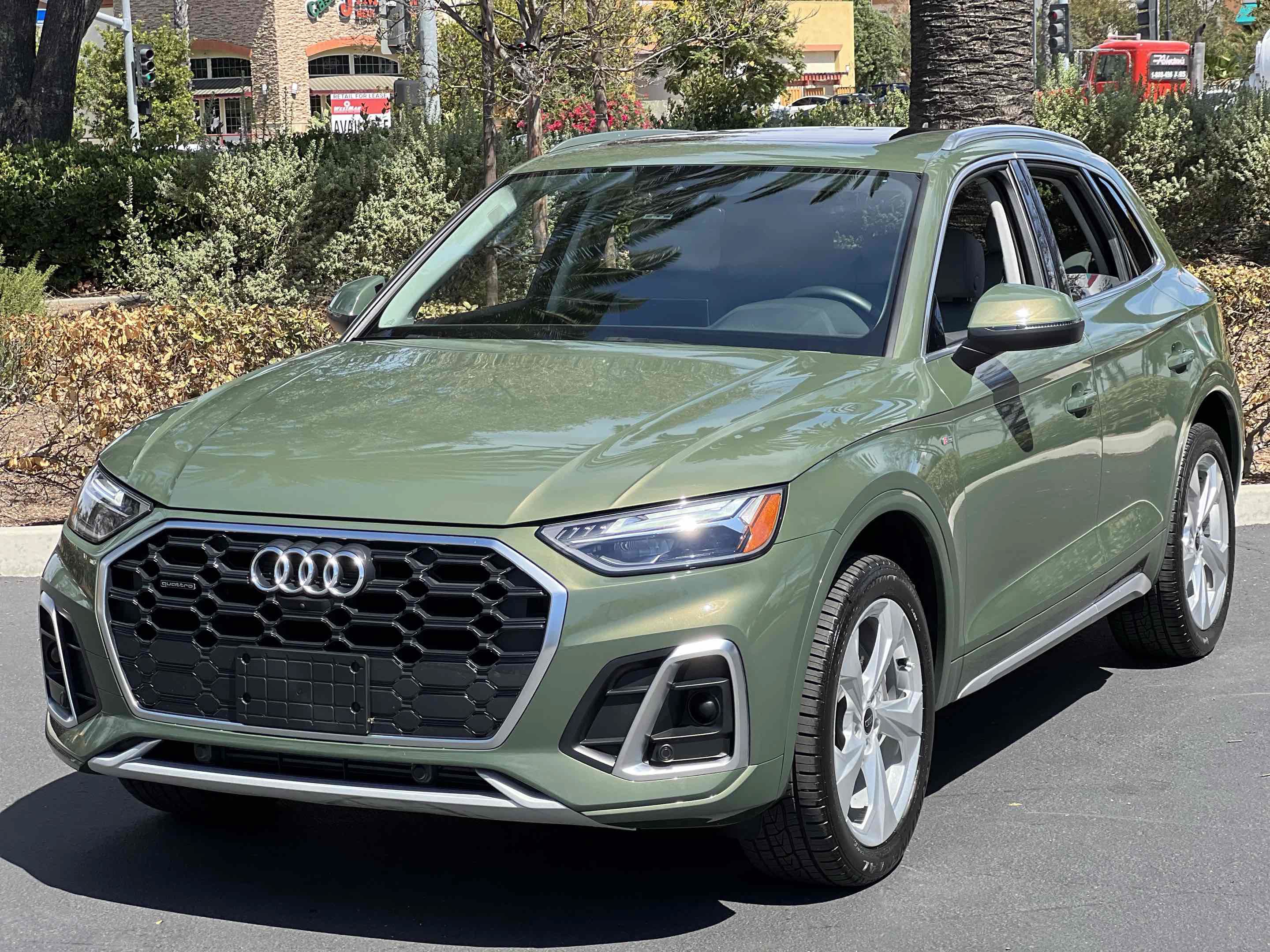 Used 2023 Audi Q5 2.0T Premium Plus w/ Premium Plus Package AWD/4WD image 15