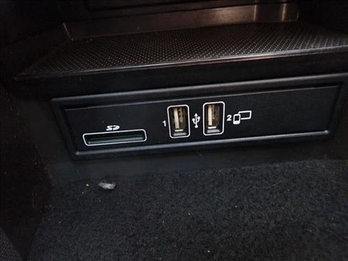 Used 2018 Mercedes-Benz C 300 Sedan image 21