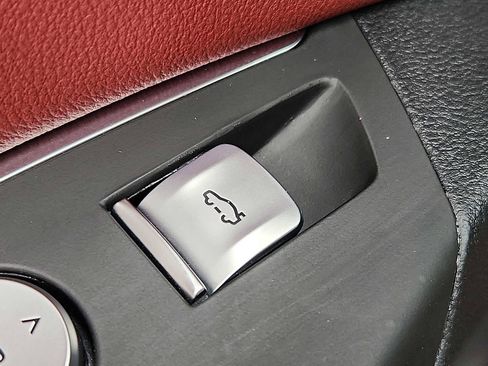 Used 2024 BMW X3 M40i w/ Premium Package image 28