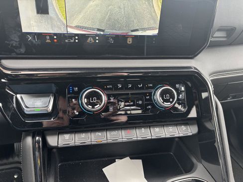 Certified 2024 GMC Sierra 2500 AT4X image 18