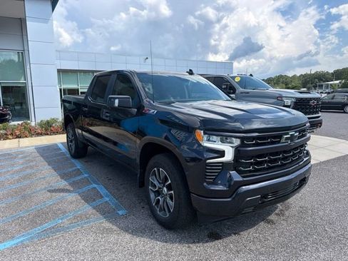 Used 2024 Chevrolet Silverado 1500 RST w/ Convenience Package II AWD/4WD image 3