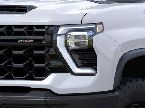 New 2026 Chevrolet Silverado 2500 ZR2 w/ ZR2 Bison Edition AWD/4WD image 11