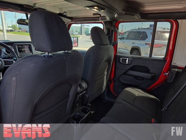 Used 2019 Jeep Wrangler Unlimited Sahara AWD/4WD image 25