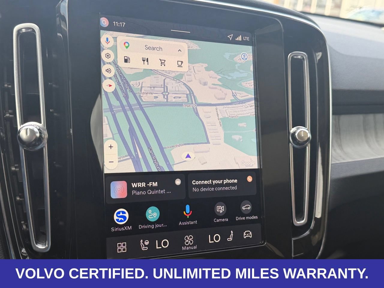 Certified 2026 Volvo XC40 B5 Plus AWD/4WD image 21