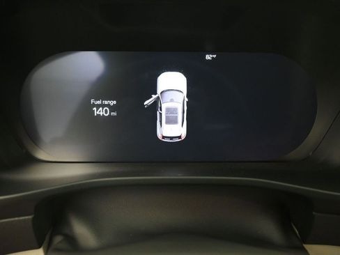 Certified 2024 Volvo XC40 B5 Plus w/ Protection Package Premier AWD/4WD image 12