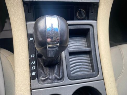 Used 2015 Ford Taurus SE image 15