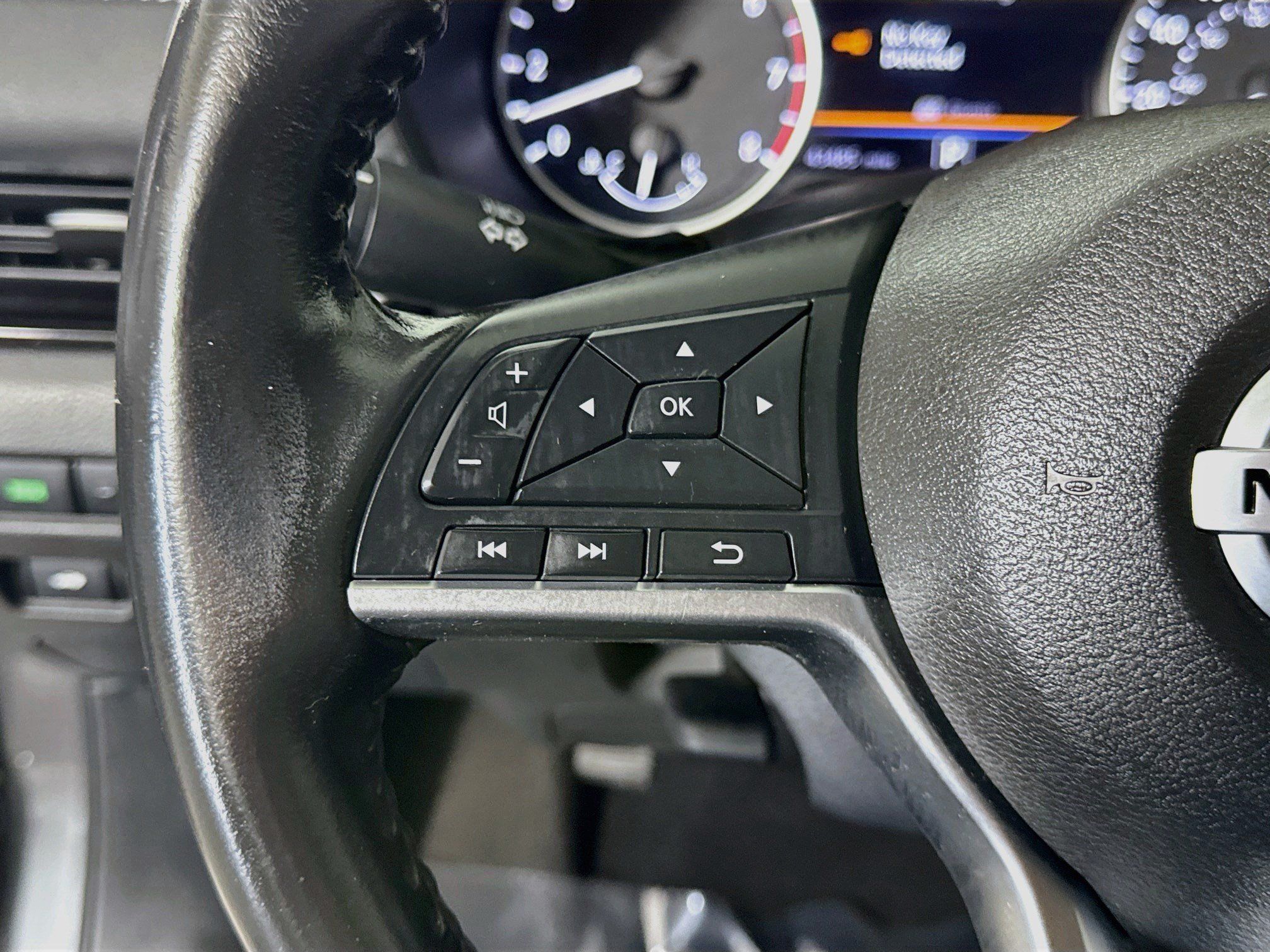 Used 2022 Nissan Sentra SV w/ Trunk Package FWD image 14
