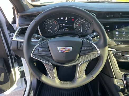 Certified 2025 Cadillac XT5 Sportv w/ Technology Package AWD/4WD image 20