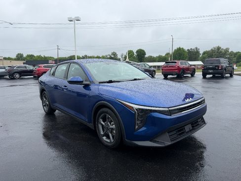 Used 2025 Kia K4 FWD image 7