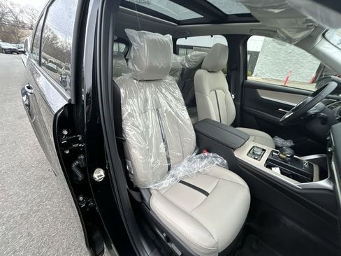 New 2026 MAZDA CX-90 3.3 Turbo w/ Premium Sport Pkg image 16