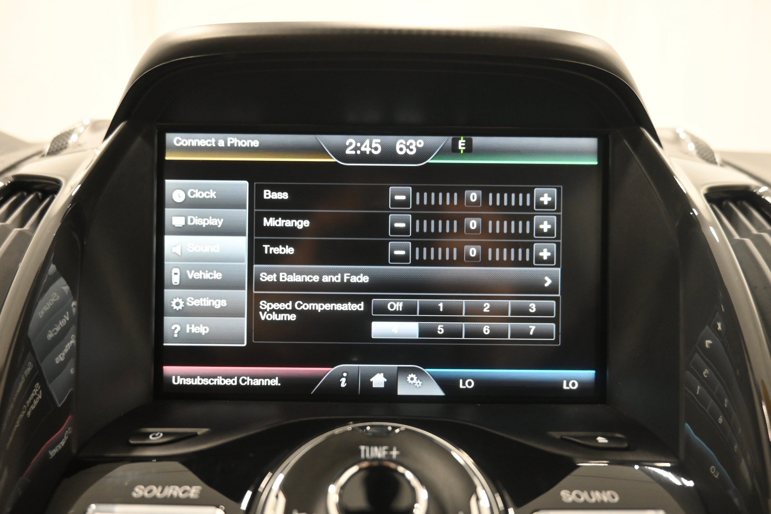Used 2015 Ford Escape Titanium w/ Equipment Group 301A AWD/4WD image 16