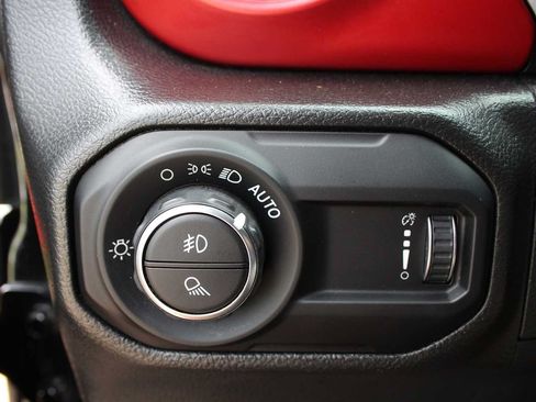 Used 2023 Jeep Gladiator Rubicon w/ LED Lighting Group AWD/4WD image 32