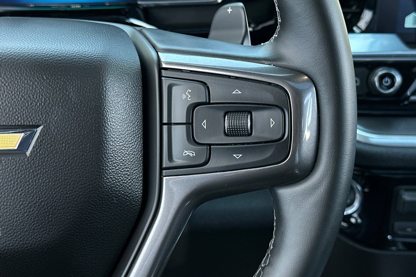 Used 2026 Chevrolet Silverado 1500 High Country w/ Technology Package AWD/4WD image 33