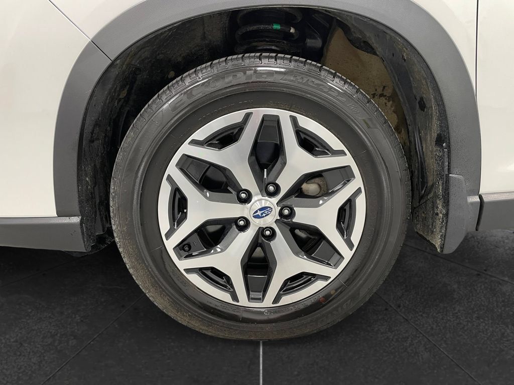 Certified 2024 Subaru Forester Premium AWD/4WD image 12