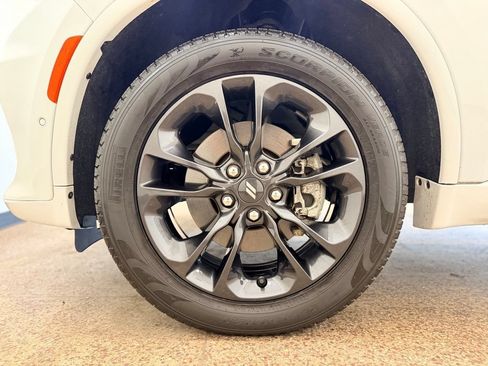 Used 2023 Dodge Durango GT AWD/4WD image 28