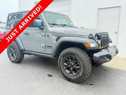 Used 2021 Jeep Wrangler Sport AWD/4WD image 34