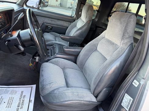 Used 1993 Dodge D/W Truck 350 image 39