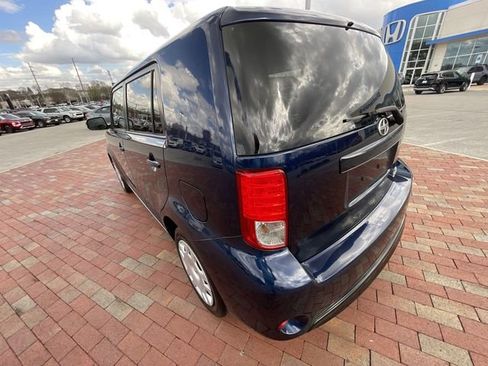 Used 2014 Scion xB image 32