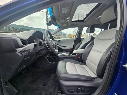 Used 2020 Hyundai Ioniq Limited image 22