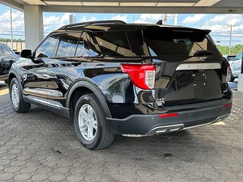 Used 2023 Ford Explorer XLT w/ Equipment Group 202A AWD/4WD image 32
