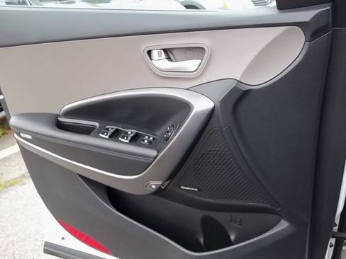 Used 2013 Hyundai Santa Fe Sport w/ Technology Pkg FWD image 14