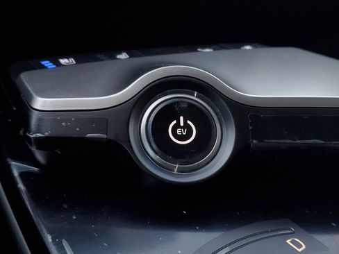 New 2025 Kia EV6 Wind image 34