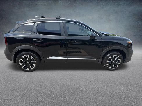 New 2026 Nissan Kicks SV w/ Cold Weather Package AWD/4WD image 10