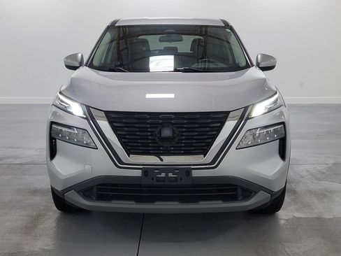 Used 2023 Nissan Rogue SV FWD image 3