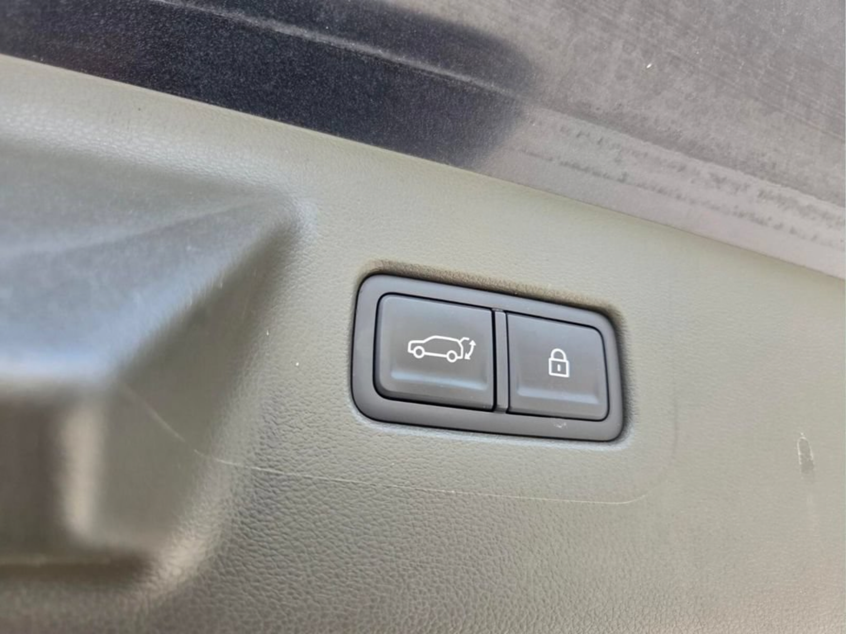 Used 2024 Hyundai Santa Fe Calligraphy AWD/4WD image 17