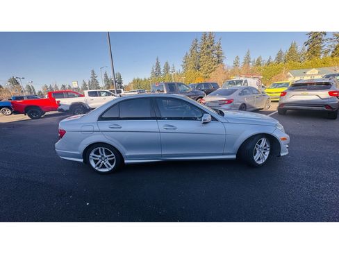 Used 2014 Mercedes-Benz C 250 Sedan image 6