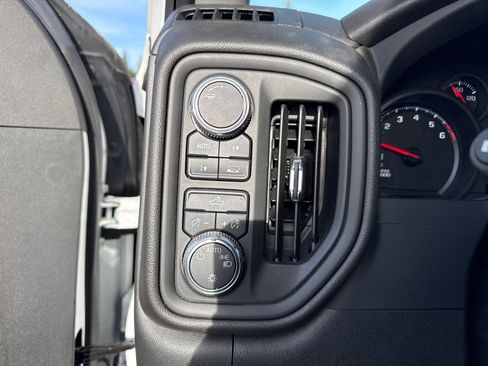 Used 2023 GMC Sierra 1500 Pro w/ Pro Value Package AWD/4WD image 28