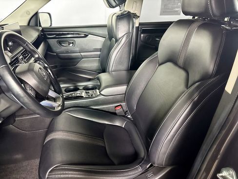 Used 2024 Honda Pilot EX-L image 11