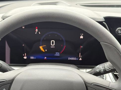 Used 2024 Chevrolet Trax LT FWD image 20