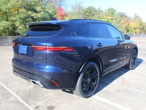 New 2026 Jaguar F-PACE R-Dynamic S image 2