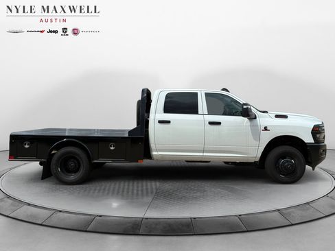 New 2026 RAM 3500 Tradesman AWD/4WD image 18