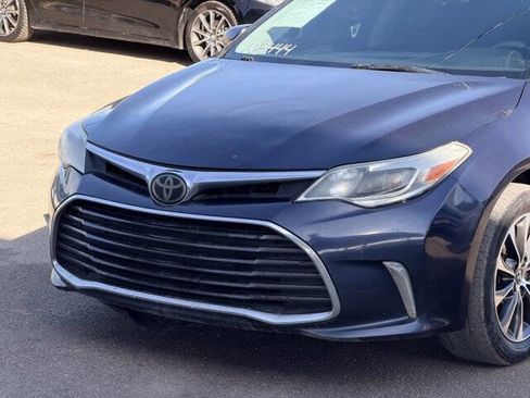 Used 2018 Toyota Avalon XLE w/ Carpet Mat Package image 10